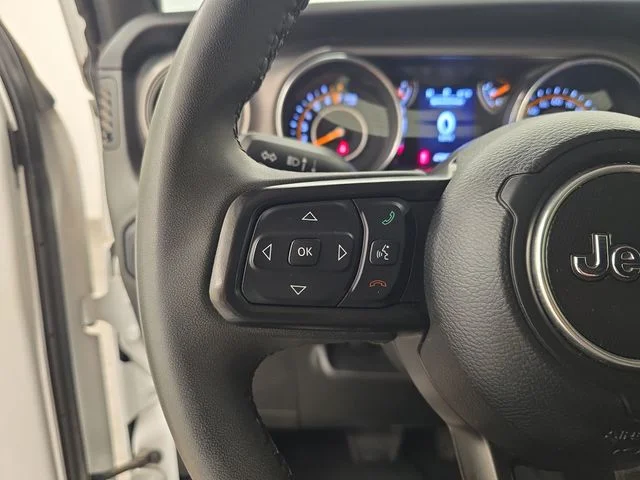 Used 2023 Bright White Clearcoat Jeep Sport S image 32