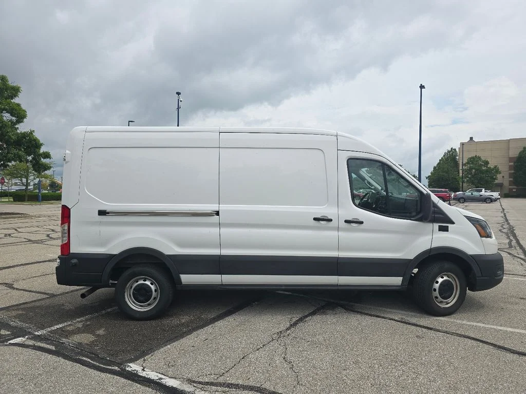 Used 2024 Oxford White Ford Base image 11