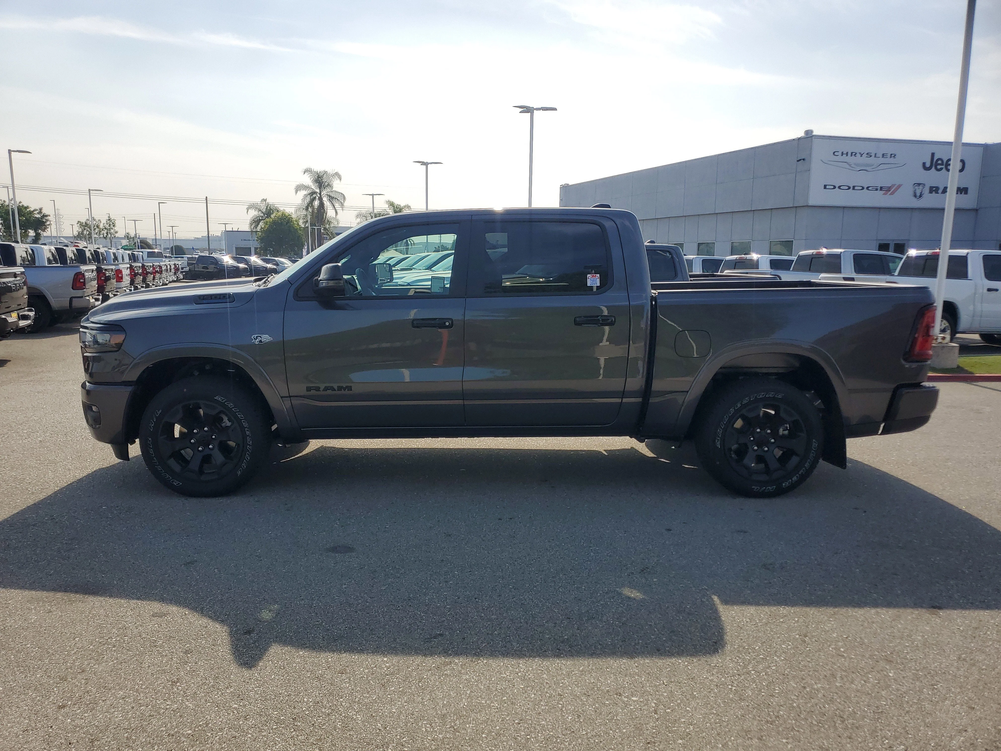 New 2026 Granite Crystal Metallic Clear-Coat Exterior Paint RAM Big Horn/Lone Star image 7