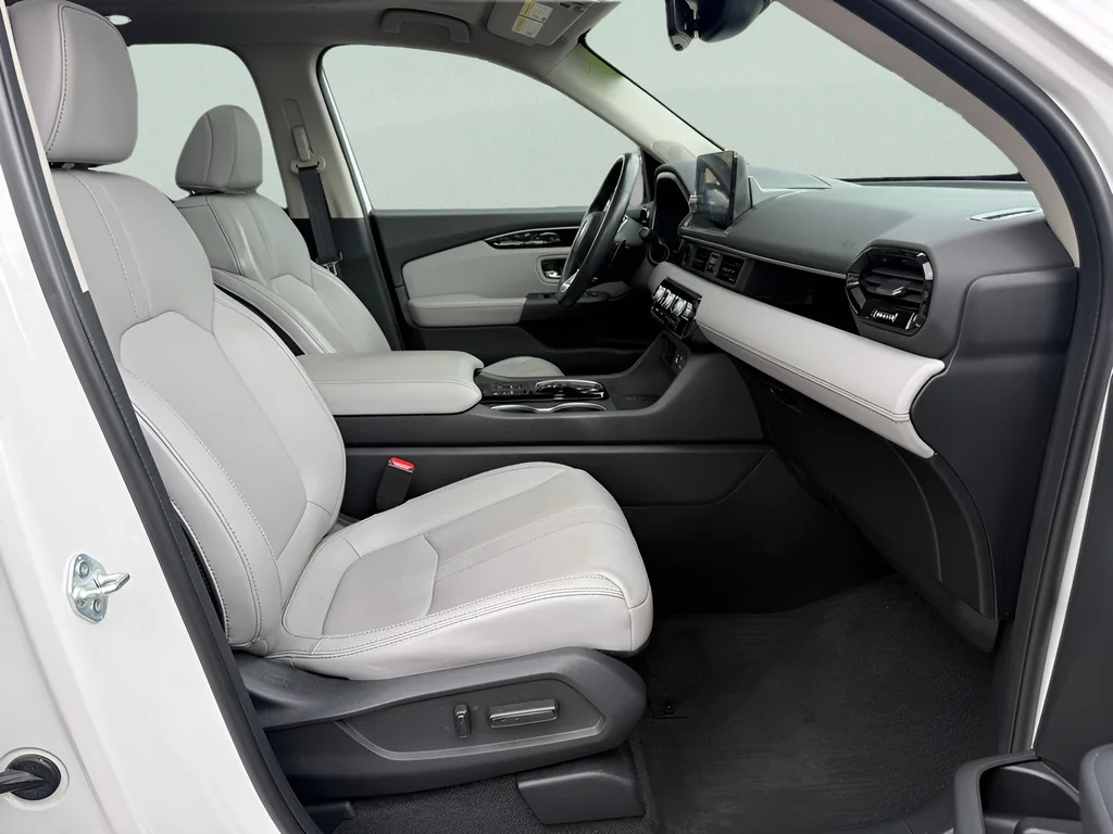 2023 Honda Pilot Touring - Photo 13