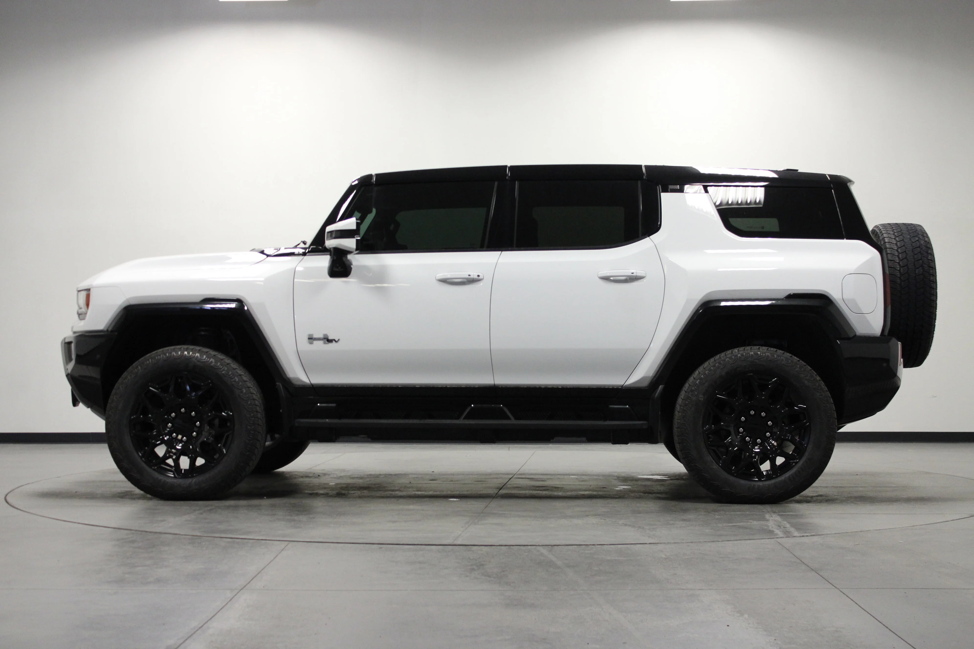 Used 2025 Interstellar White GMC 3X image 7