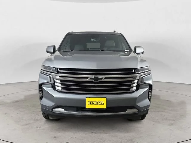 Used 2023 Gray Chevrolet High Country image 2