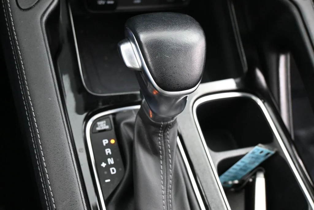 Used 2024 Wolf Gray Kia EX X-Line image 25
