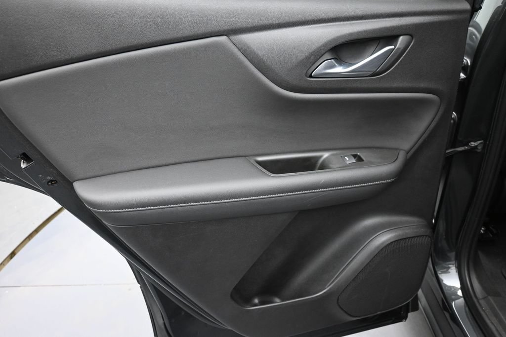 Used 2020 Gray Chevrolet LT image 27