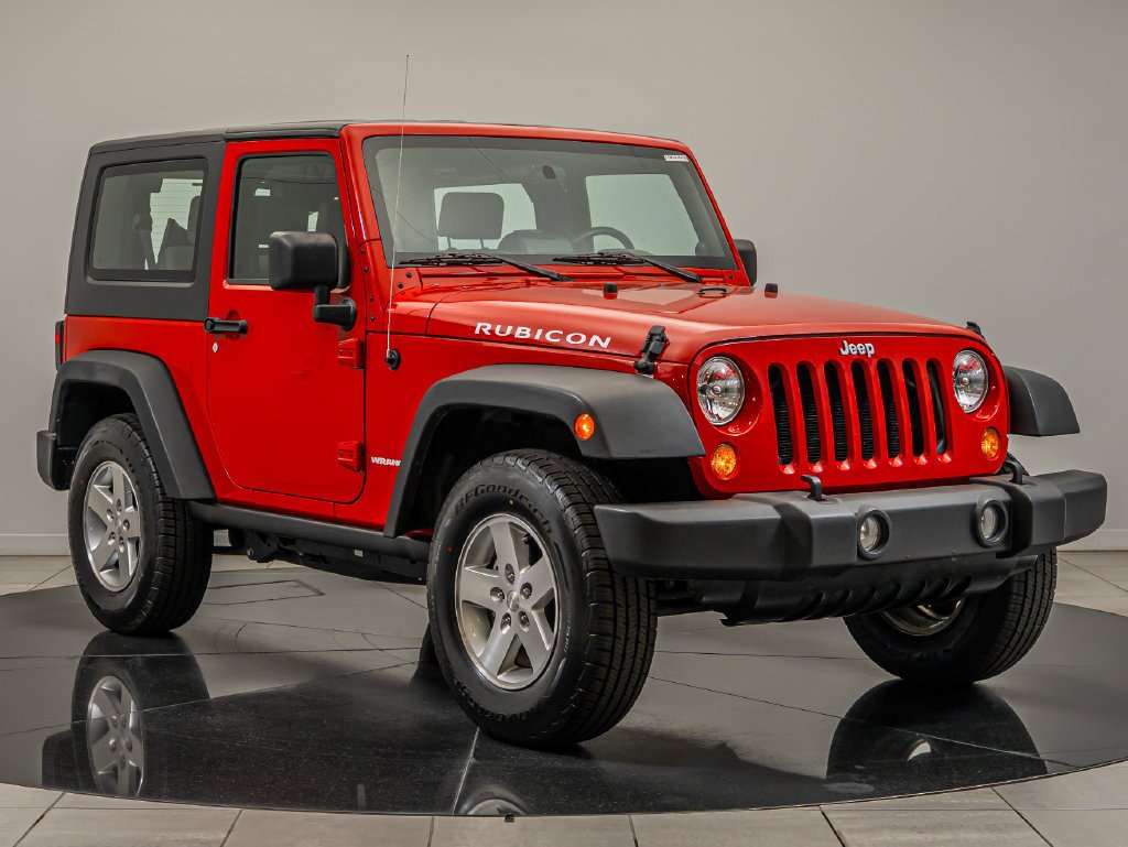 Used 2008 Flame Red Clearcoat Jeep Rubicon image 12
