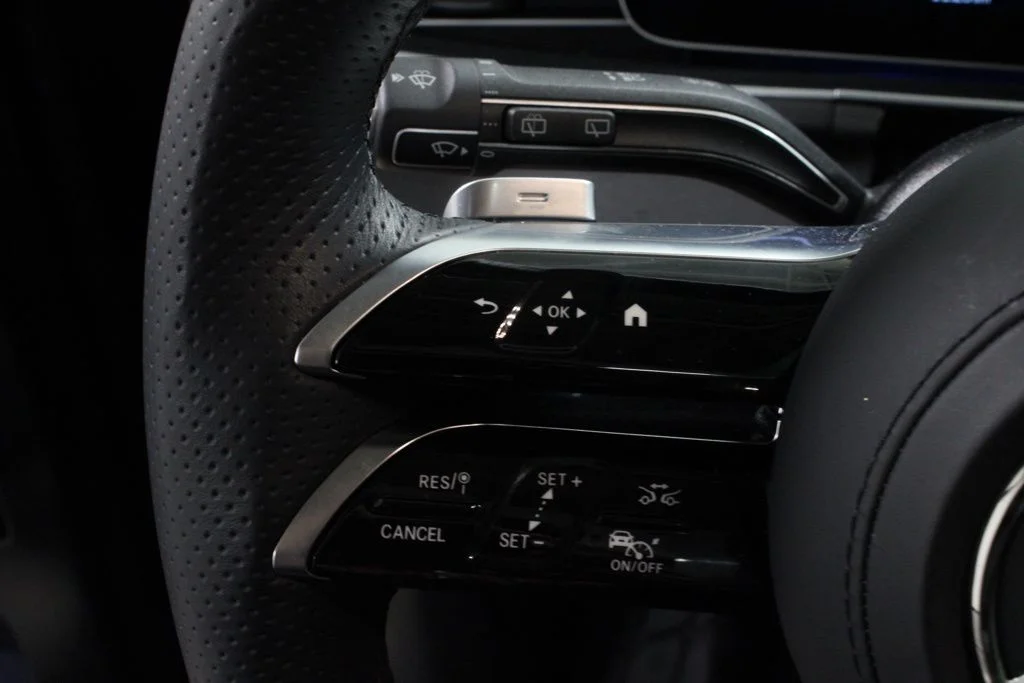 Used 2025 Black Mercedes-Benz GLS 450 image 23