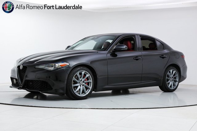 2022 Alfa Romeo Giulia 
