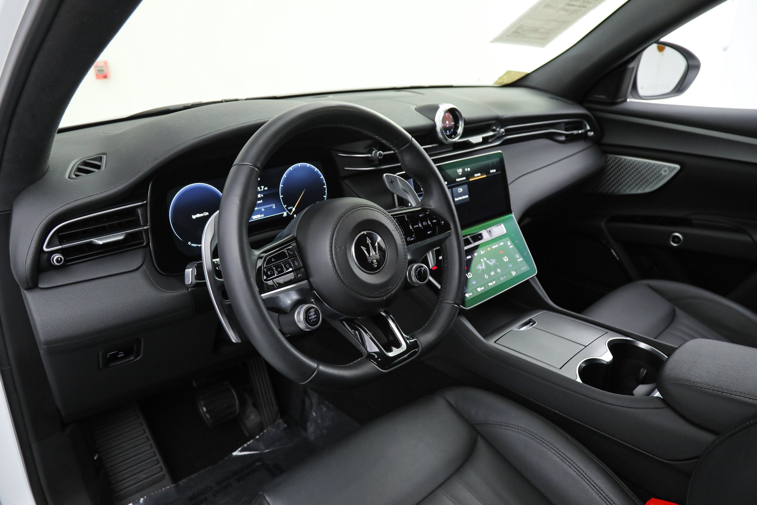 Used 2023 White Maserati GT image 16