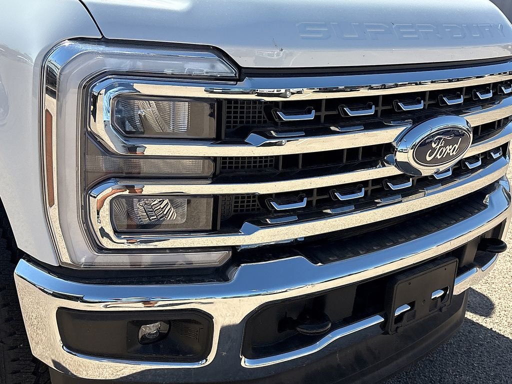 New 2026 White Ford Lariat image 13
