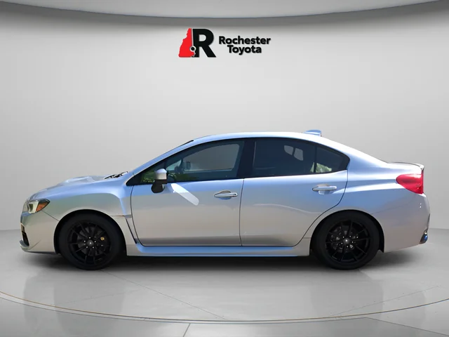 Used 2017 Silver Subaru Limited image 4