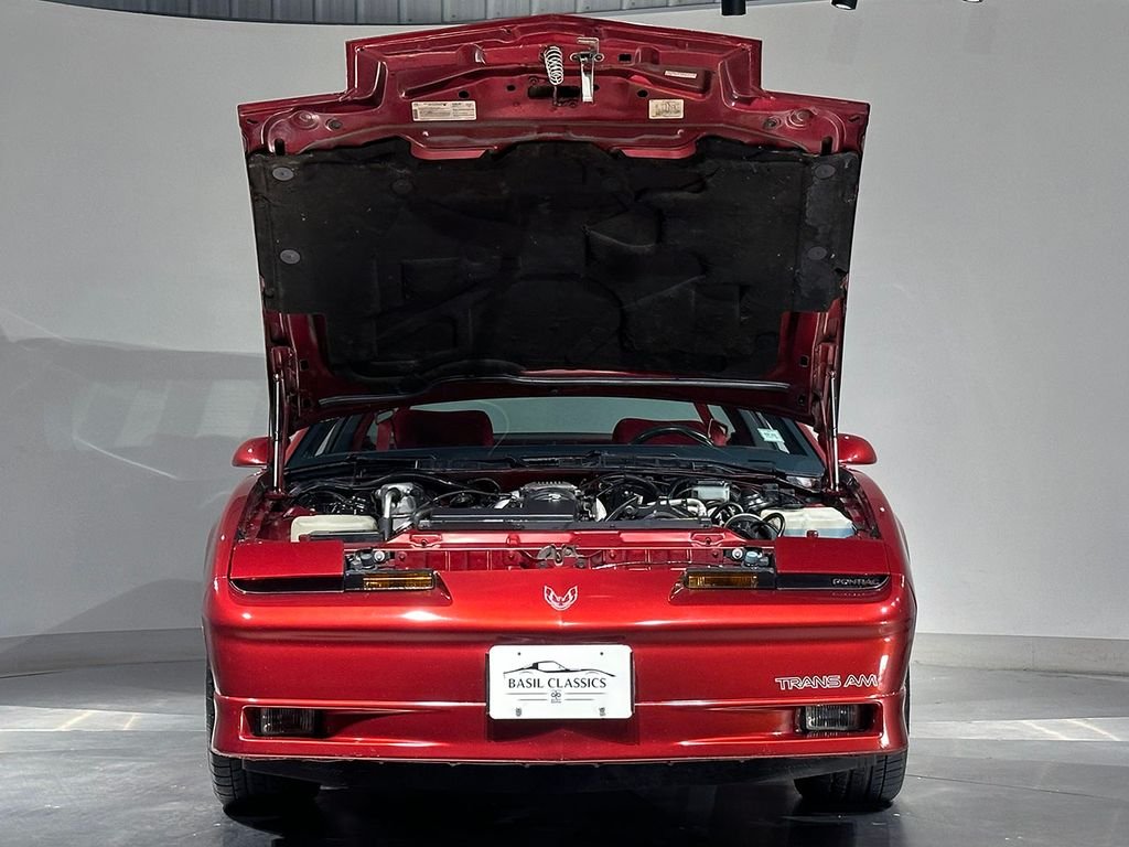 Used 1987 Red Pontiac  image 27