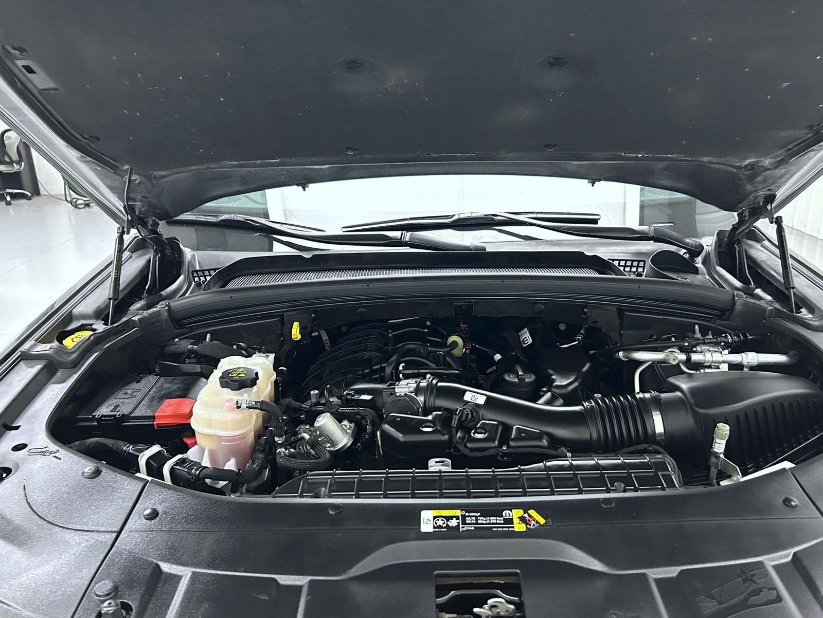 Used 2023 Gray Jeep Limited image 25