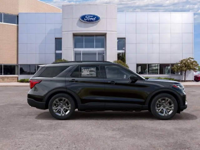 New 2027 Black Metallic Ford Active image 5