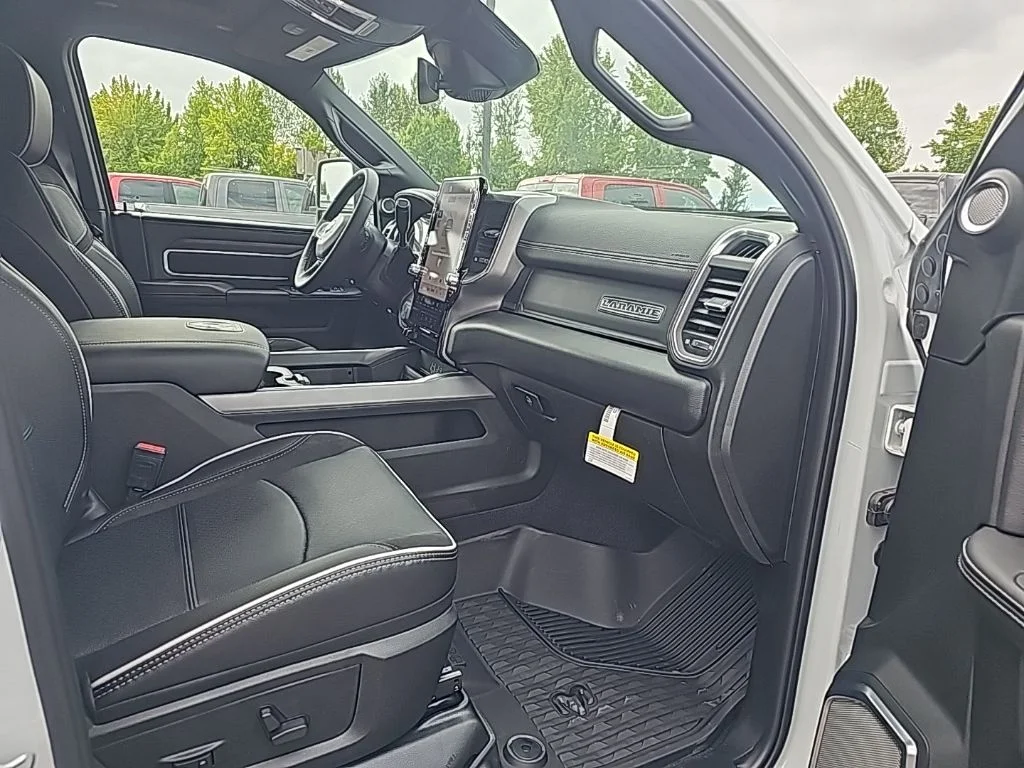 2025 RAM 2500 Laramie - Photo 9