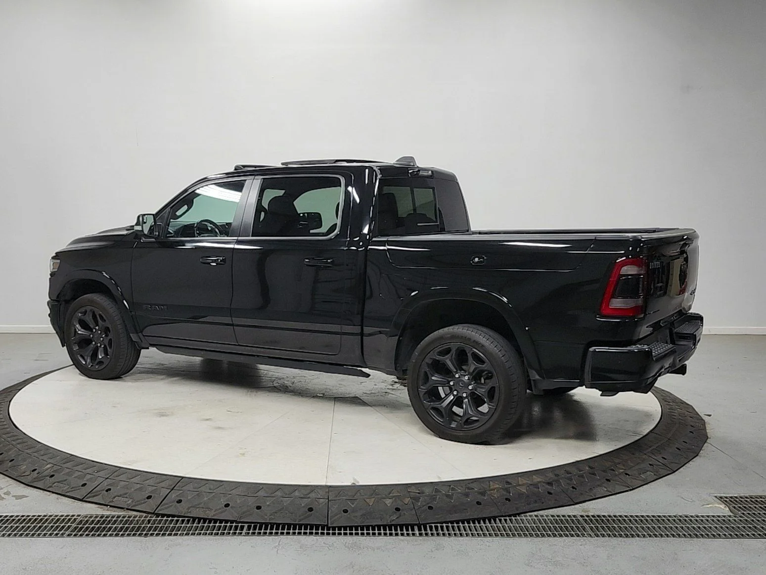 Used 2022 Black Ram Limited image 5