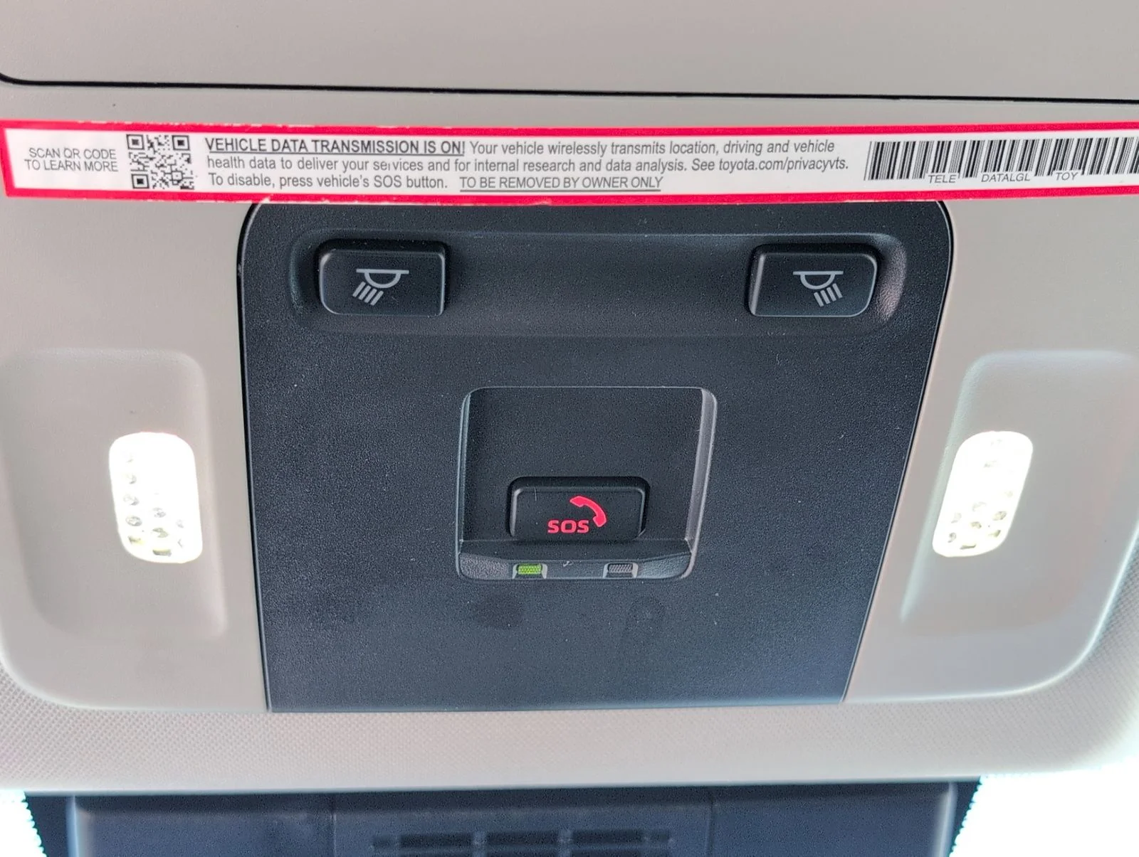 Used 2025  Toyota LE image 17