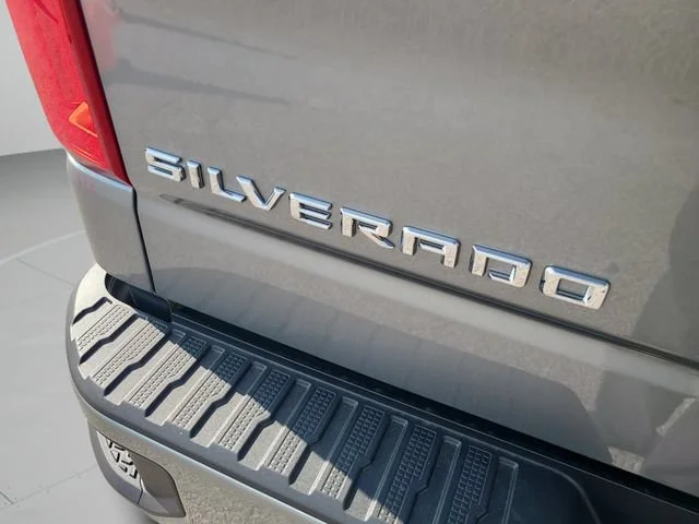 New 2026 Sterling Gray Metallic Chevrolet RST image 32