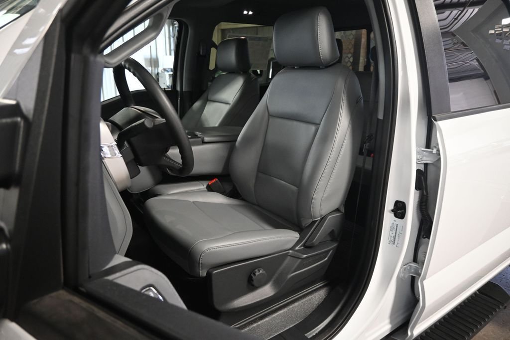 New 2026 Oxford White Ford XL image 11