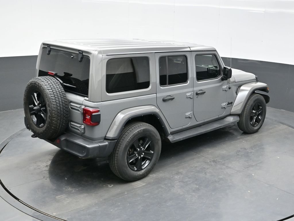 Used 2023 Gray Jeep Altitude image 39