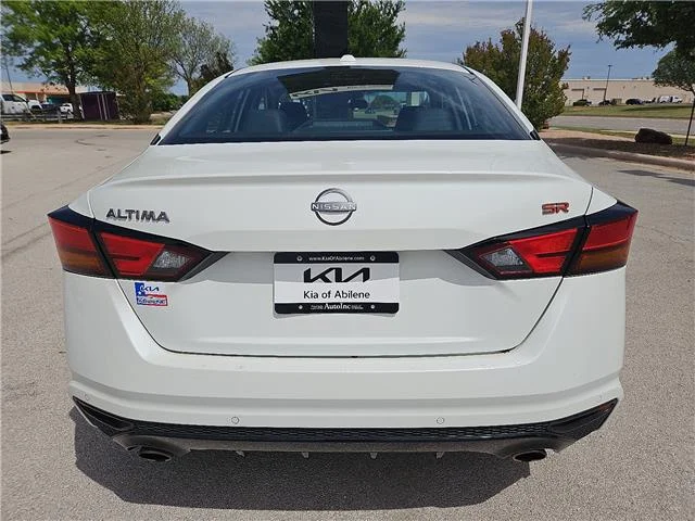 Used 2024 Pearl White Tricoat Nissan 2.5 SR image 3