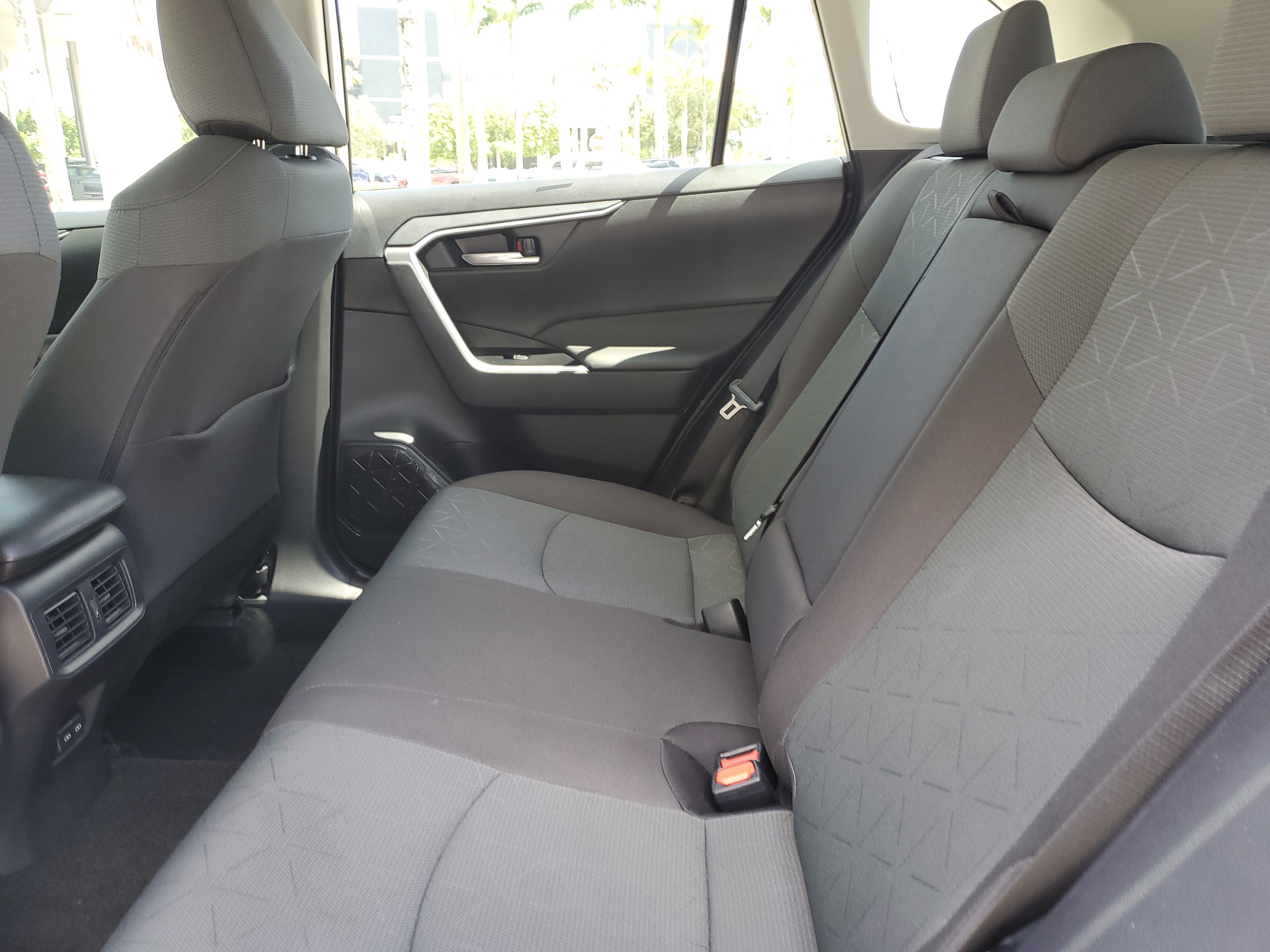 Used 2025 Silver Sky Metallic Toyota XLE image 11