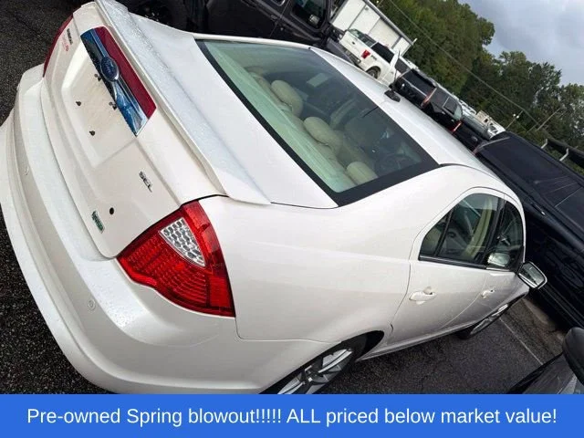 Used 2010 White Ford SEL image 8