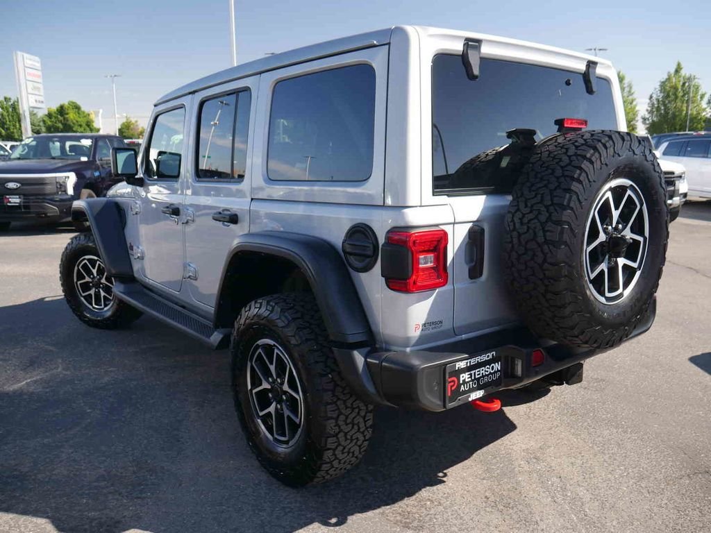 Used 2024 Silver Jeep Rubicon image 22