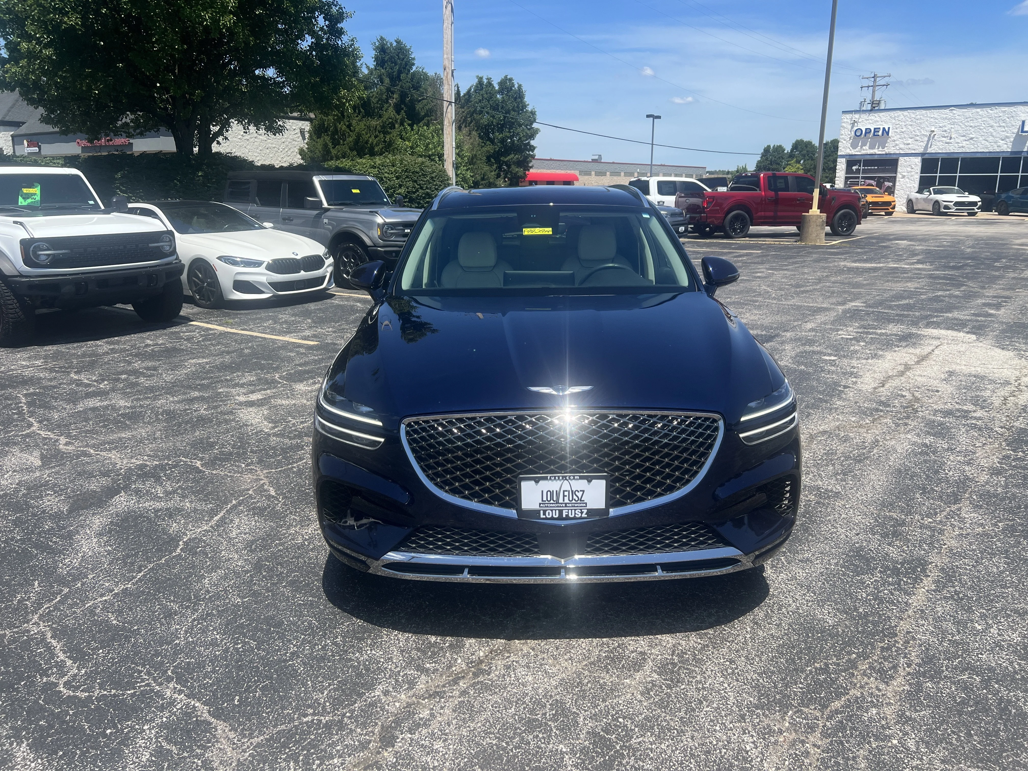 Used 2024 Capri Blue Genesis  image 3