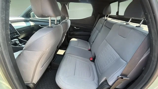 Used 2023 Gray Hyundai SEL Premium image 21