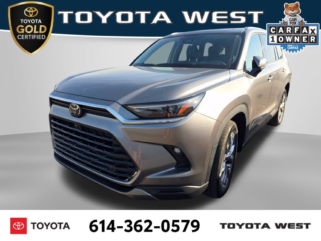 Used 2025  Toyota Platinum image 3