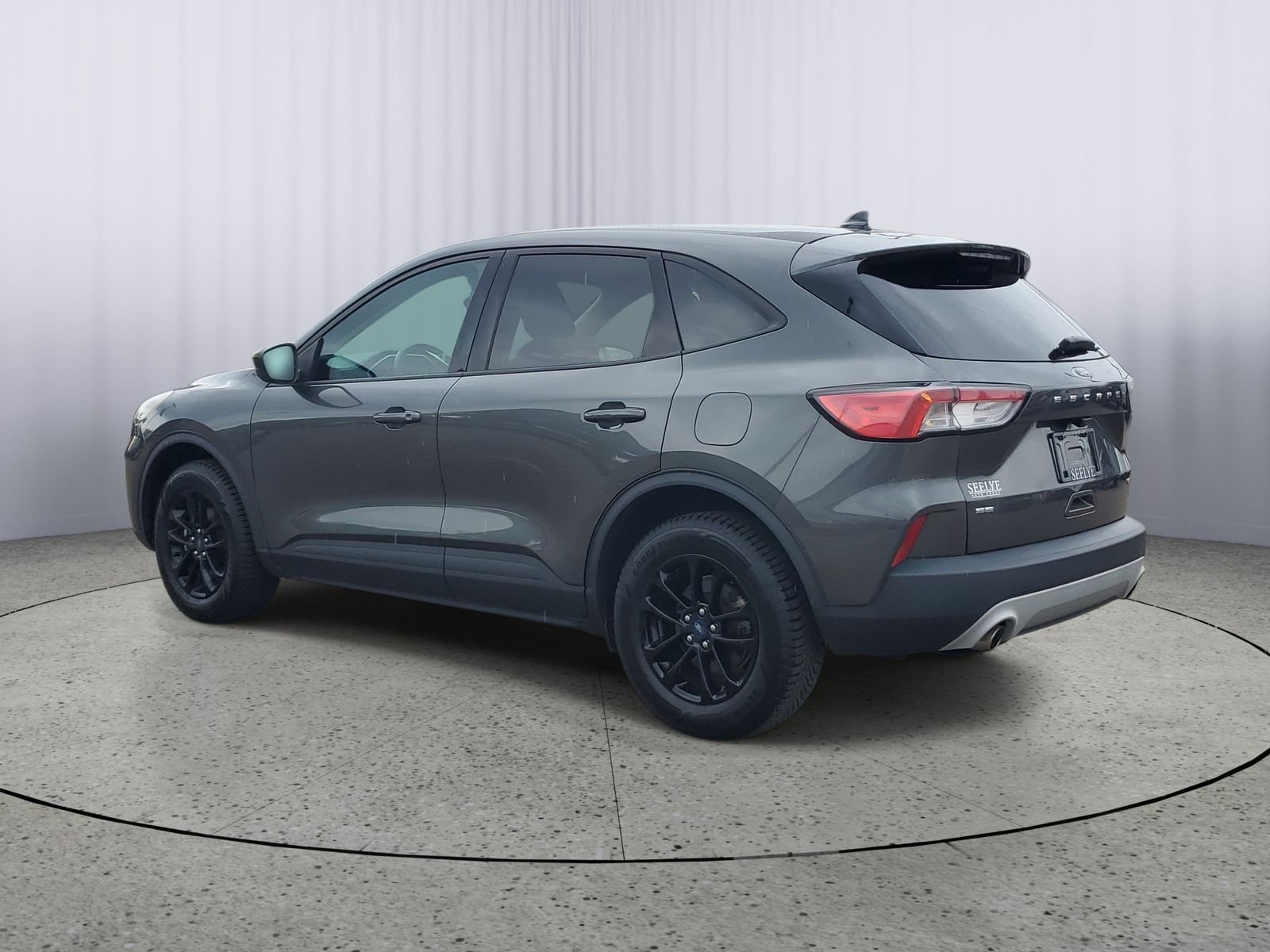 Used 2020 Gray Ford SE Sport image 3