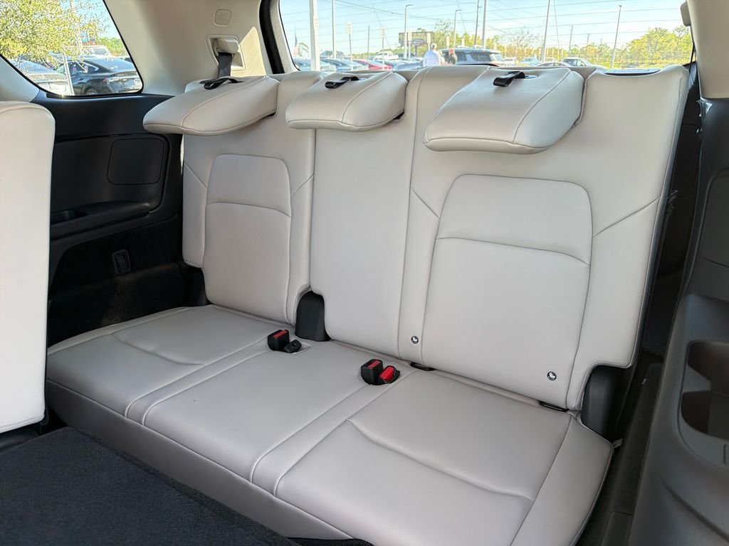 New 2026 Nissan Pathfinder SL 4D Sport Utility