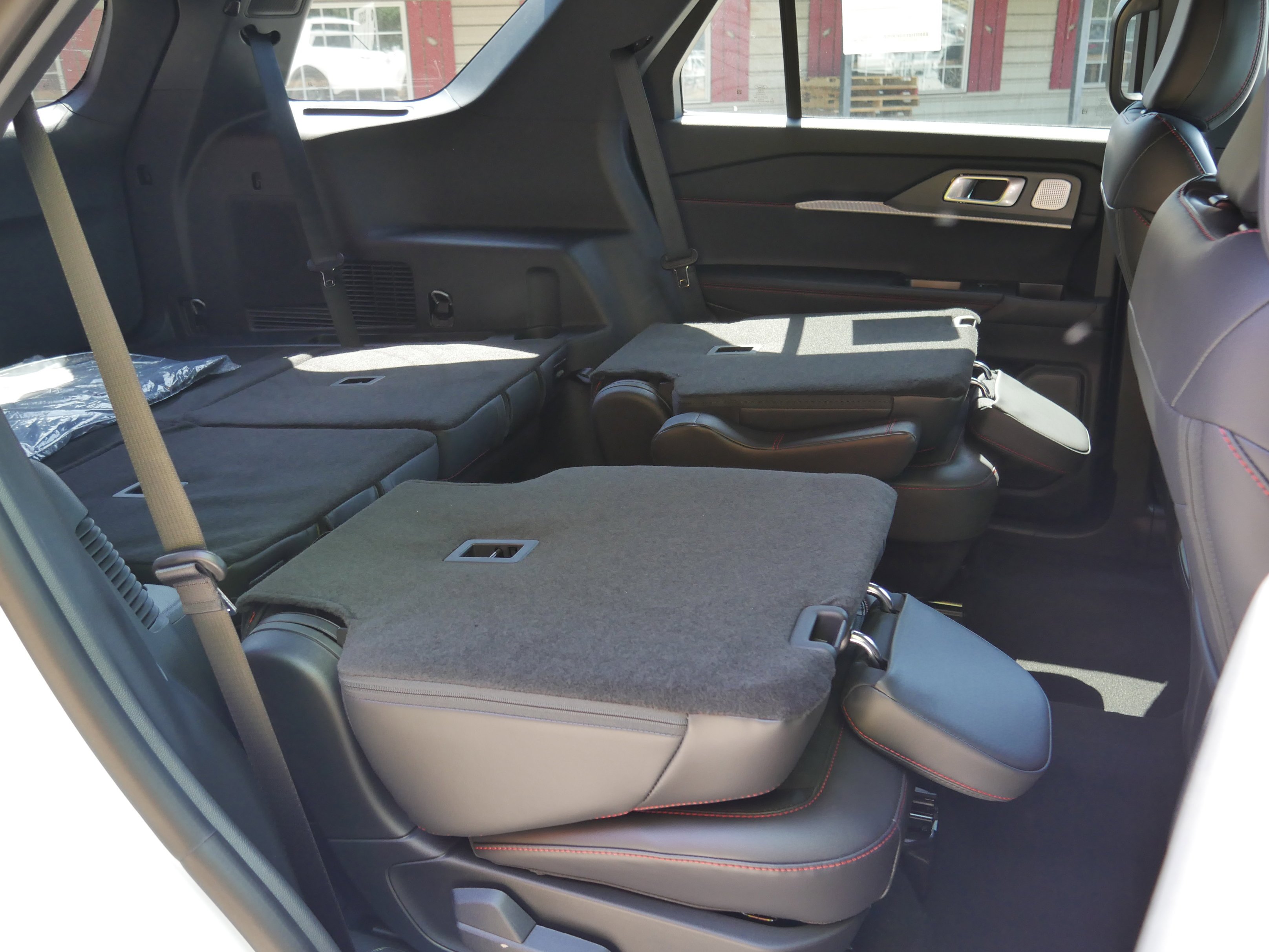New 2026 Star White Metallic Tri-Coat Ford ST image 34
