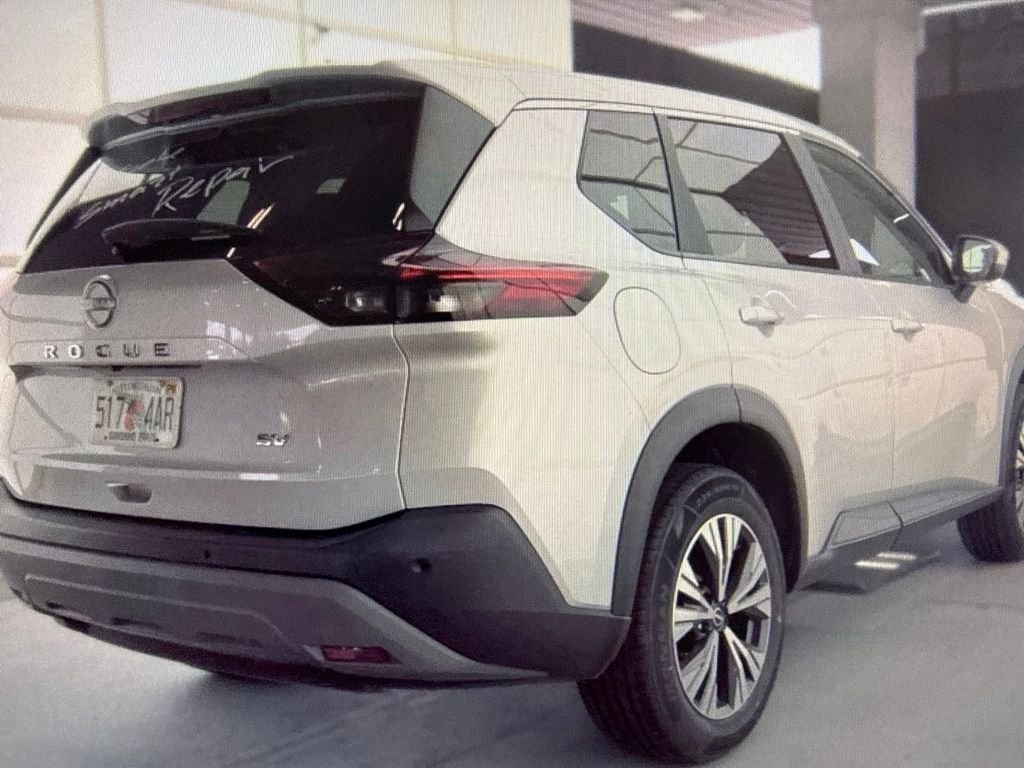 Used 2023 Silver Nissan SV image 3