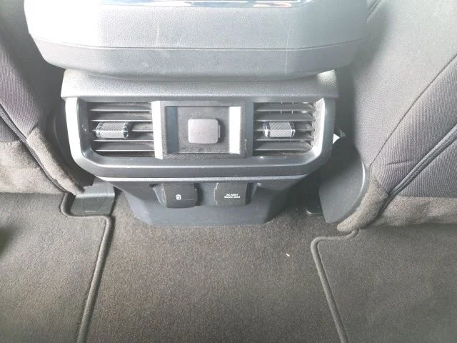 Used 2023 Agate Black Metallic Ford XLT image 31