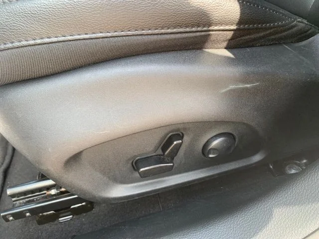 Used 2025 White Jeep Limited image 14