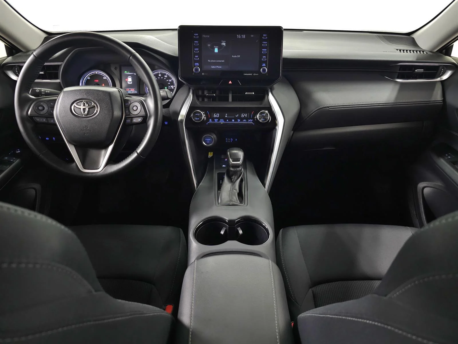 Used 2022 White Toyota LE image 14