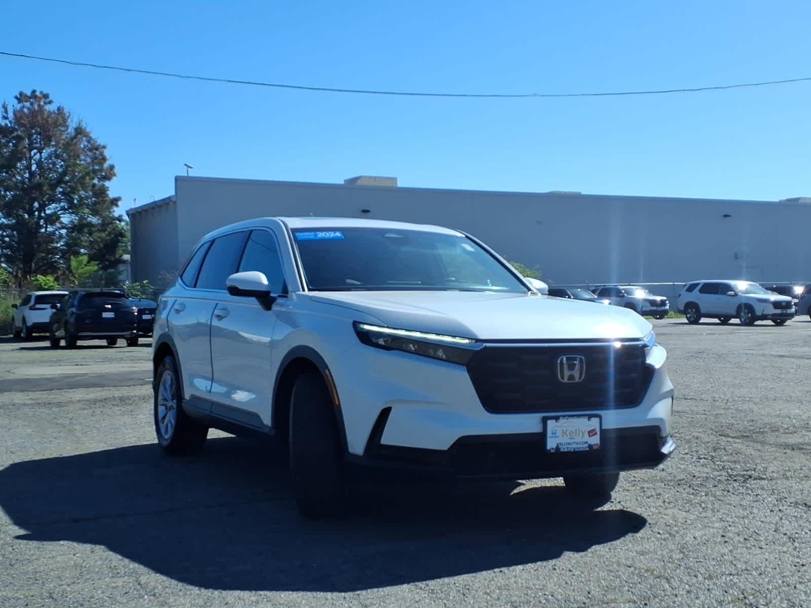 Certified Used 2024 Platinum White Pearl Honda EX-L image 3