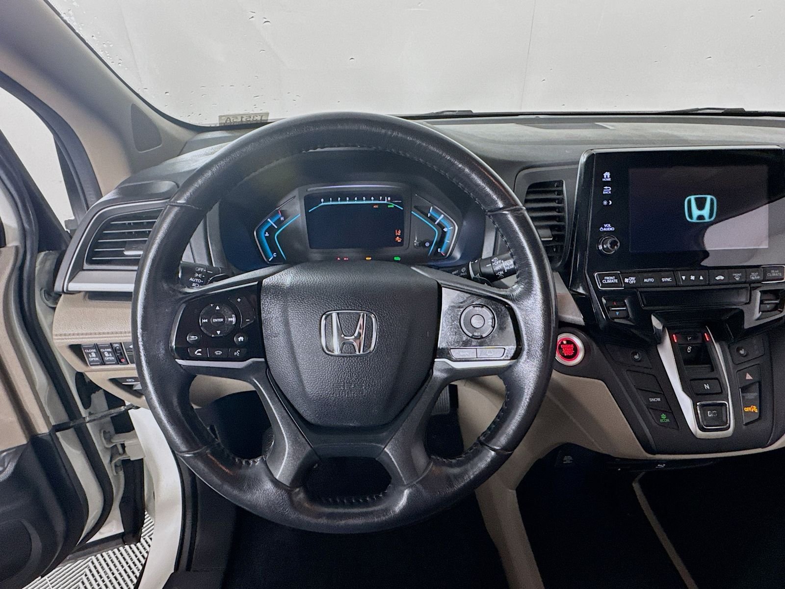 Used 2019 White Diamond Pearl Honda EX-L image 13