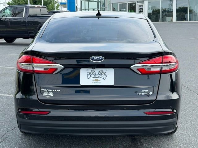 Used 2019 Black Ford SE image 13