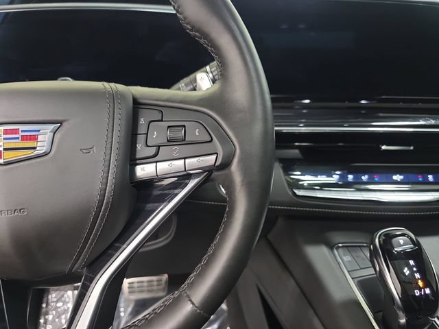 Certified Used 2024 Crystal White Tricoat Cadillac V-Series image 15
