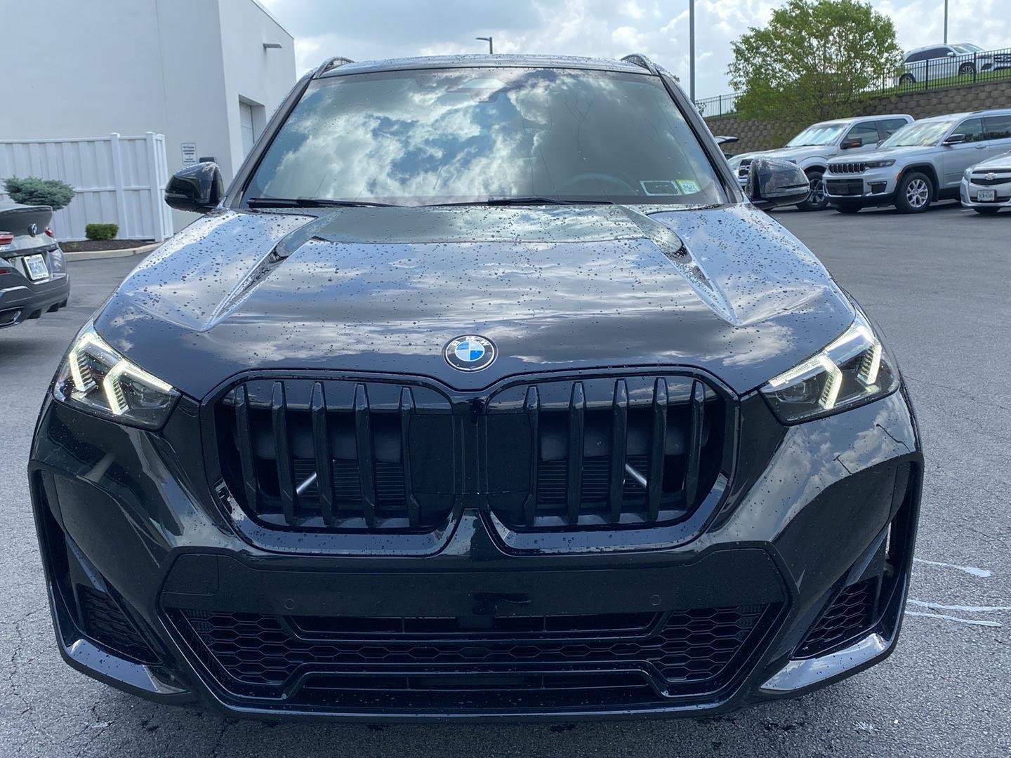 Certified Used 2024 Black Sapphire Metallic BMW xDrive28i image 5