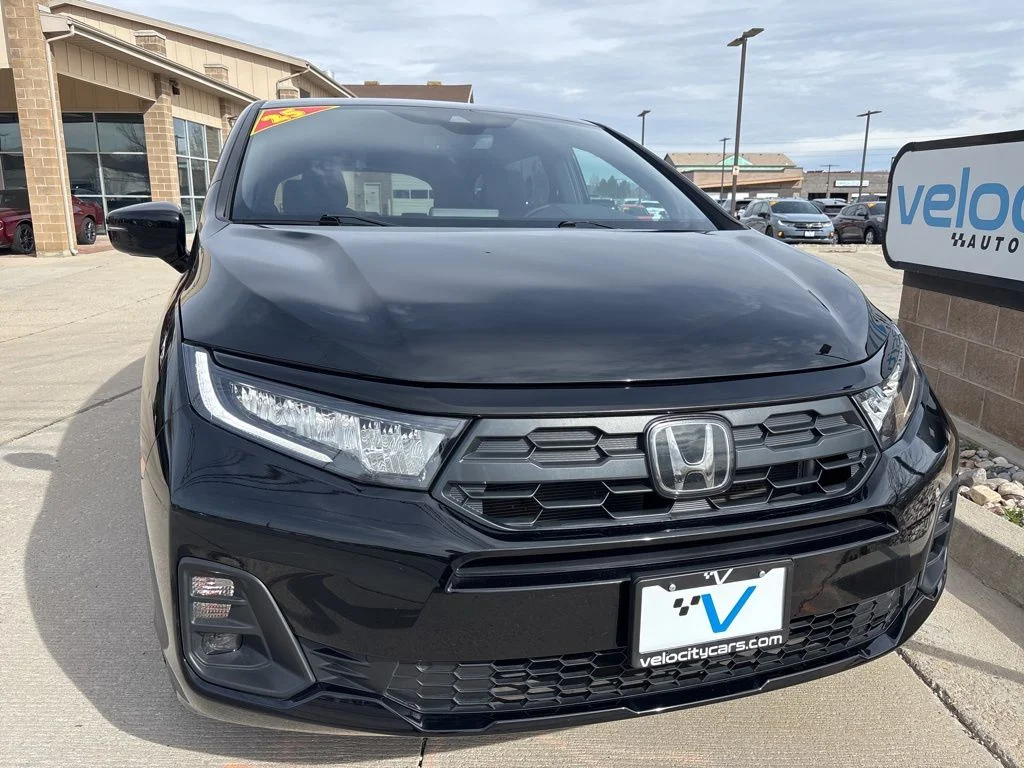 Used 2025 Black Honda Sport-L image 2