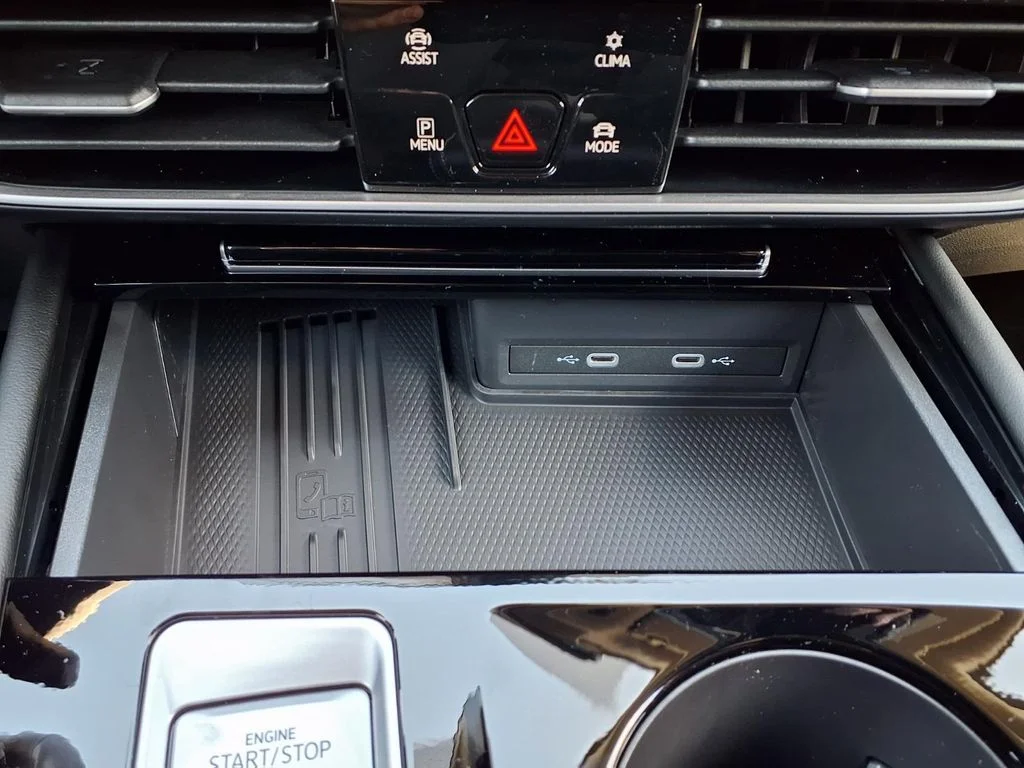 New 2026 Deep Black Pearl Volkswagen SE w/Technology image 16