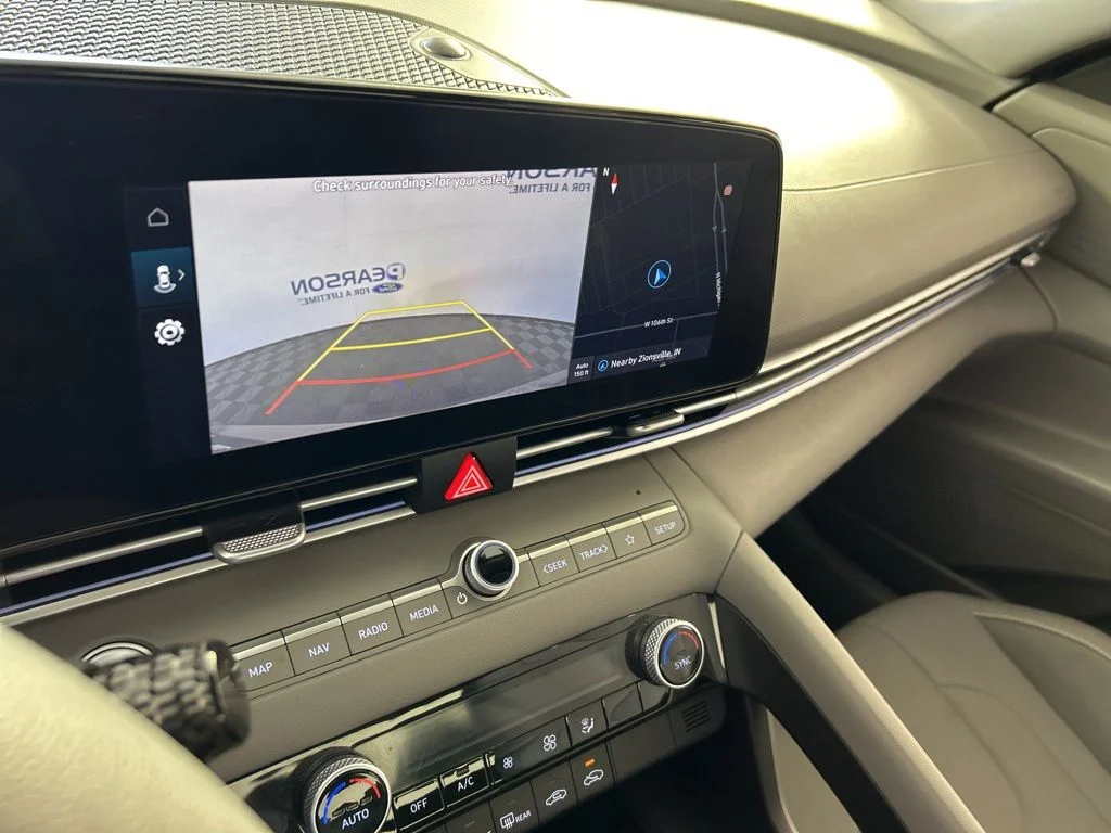 2024 Hyundai Elantra SEL - Photo 22