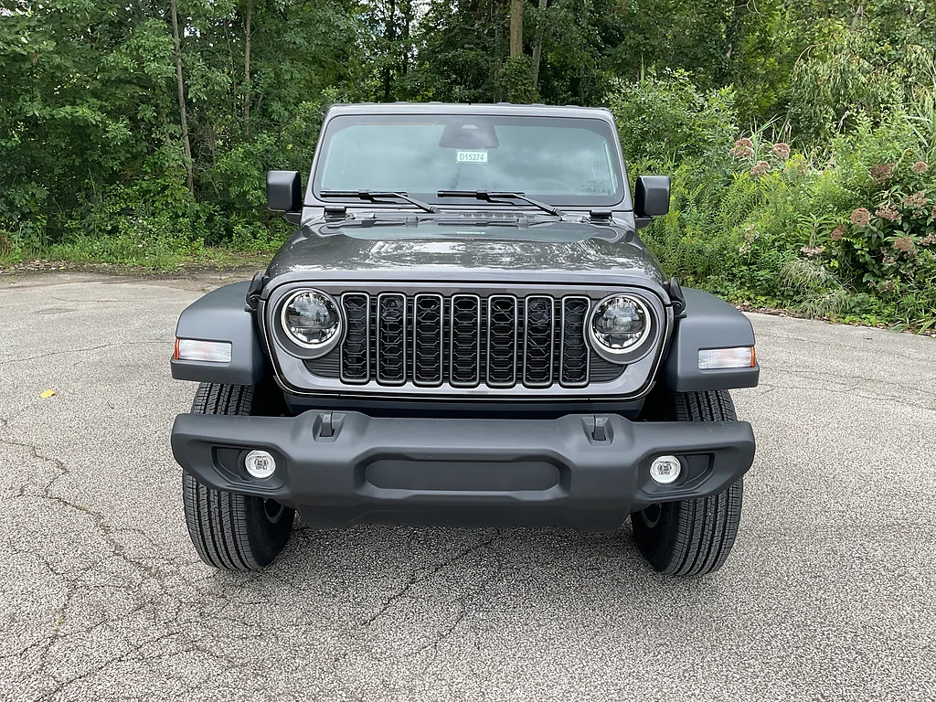 New 2027 Granite Crystal Metallic Clearcoat Jeep Sport S image 2