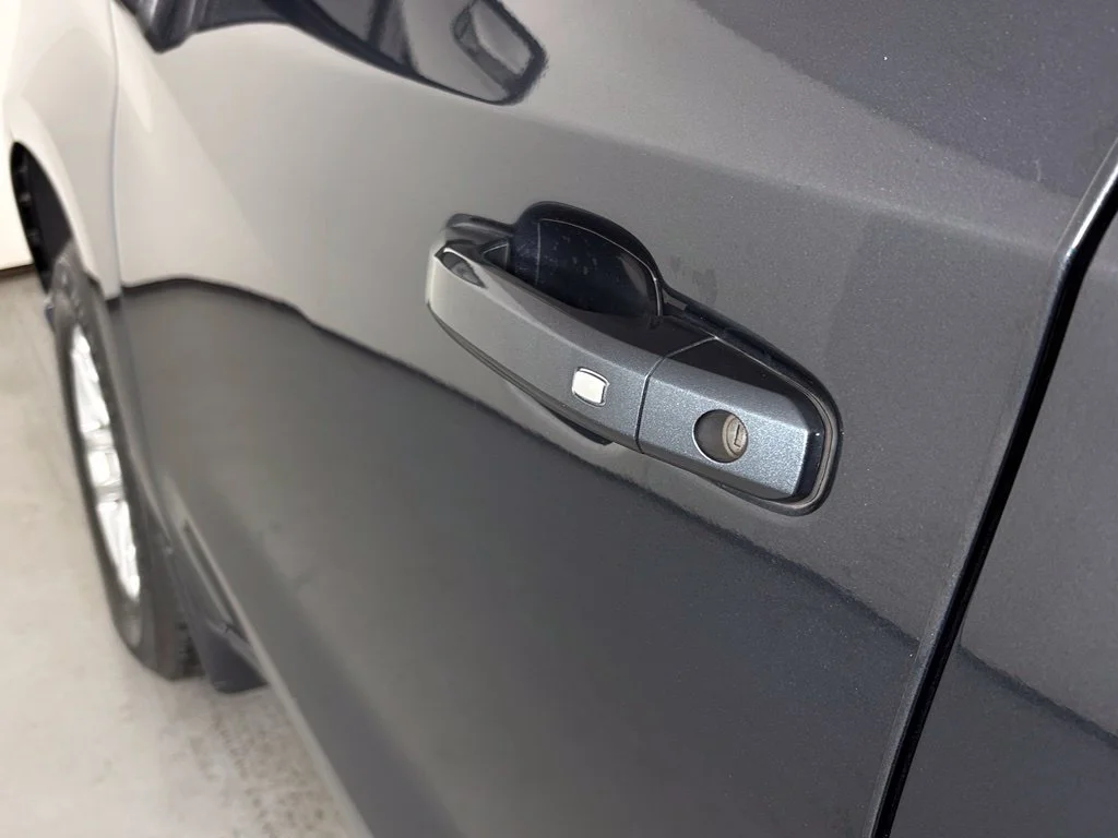 Used 2021 Gray Chevrolet RST image 16