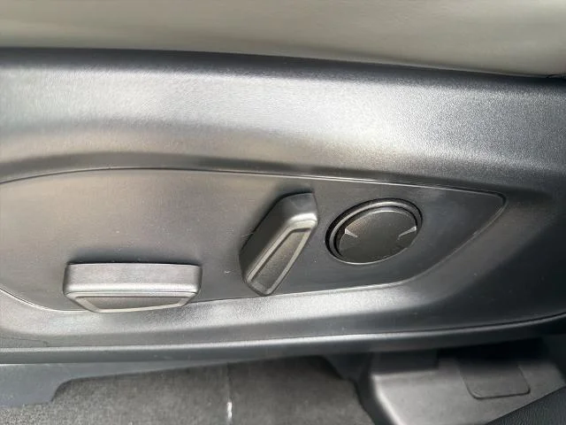 New 2026 Star White Metallic Tri-Coat Ford Active image 42