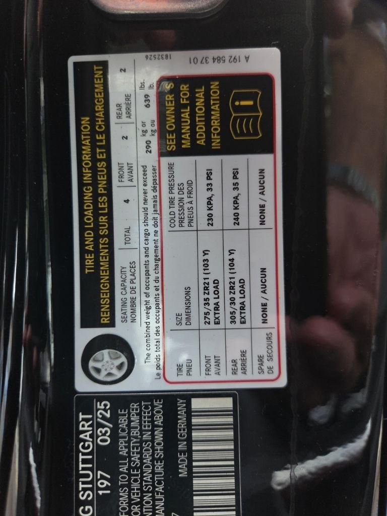 Certified Used 2025 Obsidian Black Metallic Mercedes-Benz  image 20
