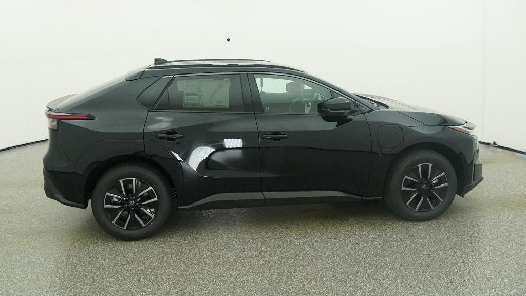 New 2026 Midnight Black Metallic Toyota XLE image 14